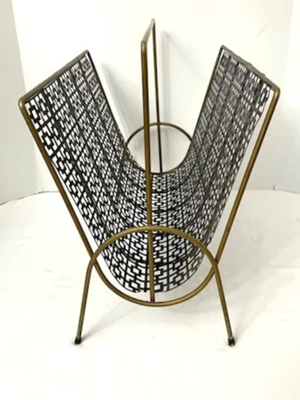 Vintage Mid Century Modern Magazine Rack Metal Matte Black Mesh & Brass Toned
